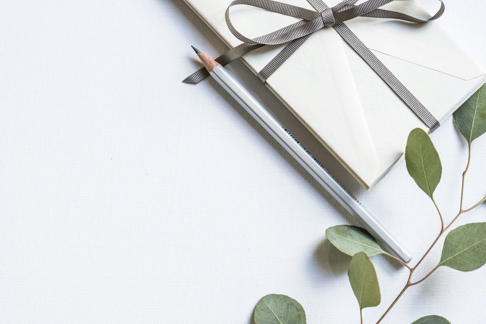 explore a range of unique and thoughtful gift ideas for every occasion. find the perfect present for your loved ones with our curated collection.